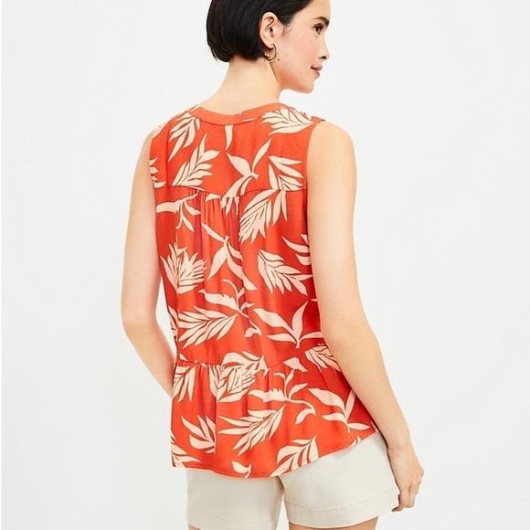 Loft Palm Henley Peplum Shell in Medium - Picture 2 of 8